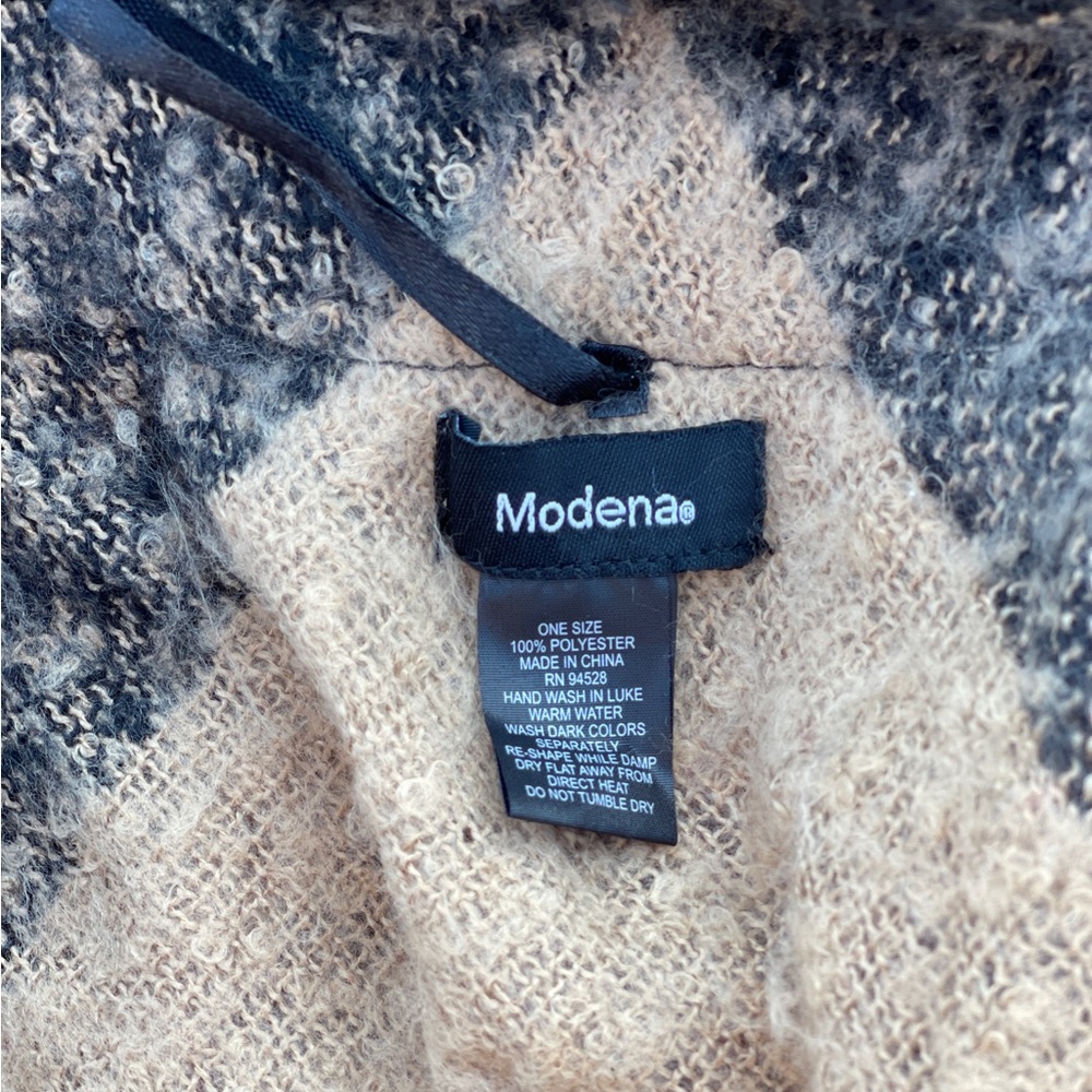Modena Women’s Ponchos | One Size - Picture 8 of 8